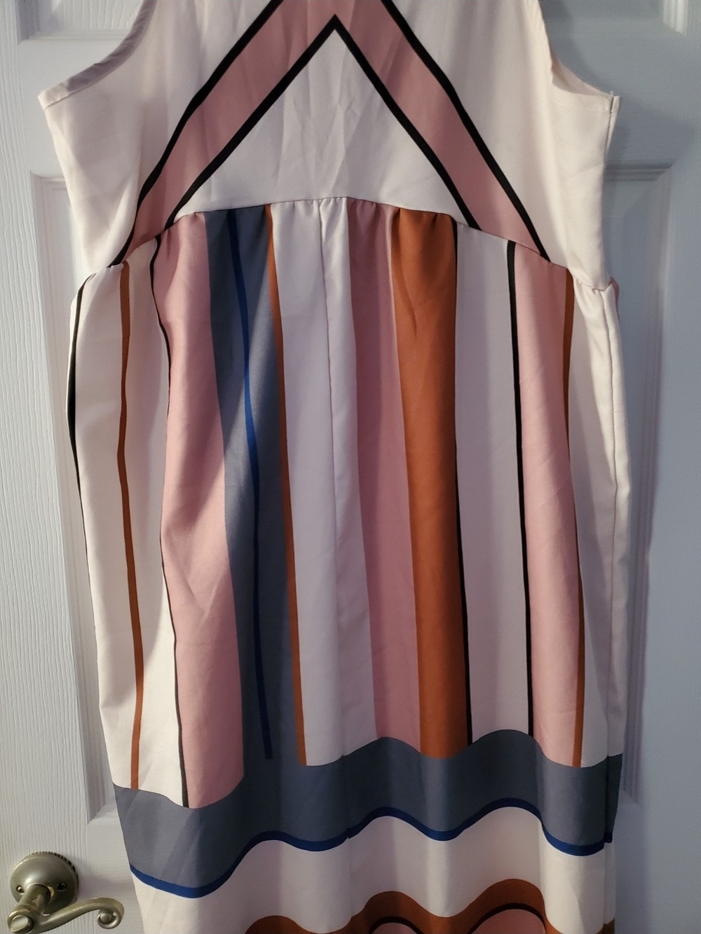 Sleeveless Striped Midi Dress - Picture 7 of 7